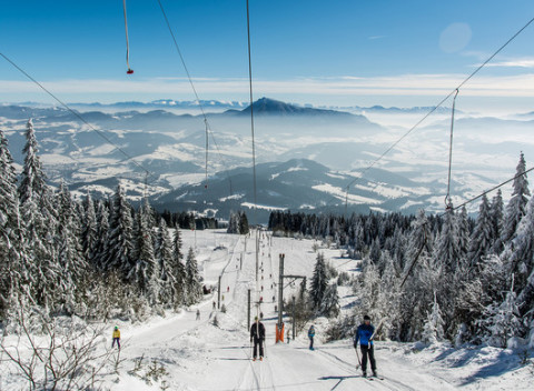 Lyžovačka v HOTELI KULTÚRA*** so skipasmi v stredisku SKI Kubínska hoľa a wellness.