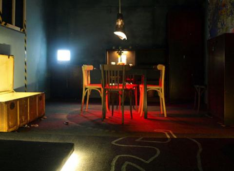 Staňte sa aj vy súčasťou príbehu a zažite adrenalín a dobrodružstvo pri úniku z miestnosti. Crime Case - úniková a napínavá hra pre tímy. 