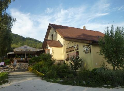 Pobyt s polpenziou v penzióne Sv. Mitro v agroturistickom komplexe v Národnom parku Malá Fatra s možnosťou jazdy na koni alebo wellnessom.