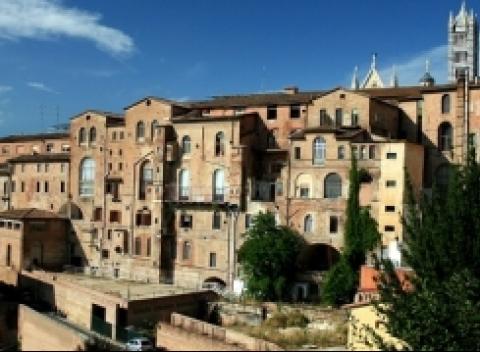 Pobyt v Bosco Lazzeroni Apartments pre 2 osoby. Objavte kraj lahodných vín, syrov, olivového oleja a nádhernej prírody-objavte Toskánsko. 