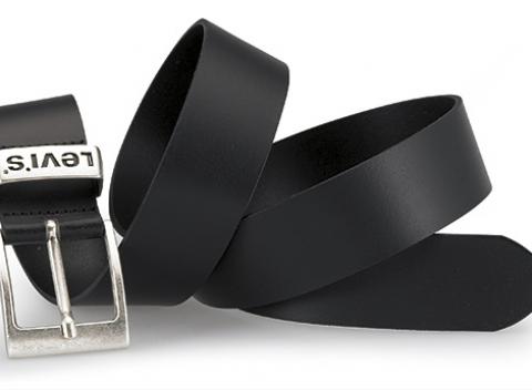 Kvalitné pánske značkové opasky Levis rôznych veľkostí a farieb. Luxusný módny doplnok, ktorý poteší každého muža so štýlom.