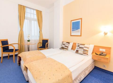 Objavte vo dvojici krásy jedného z najkrajších európskych miest Budapešti. Pobyt v prestížnom hoteli Golden Park Hotel**** s raňajkami.  