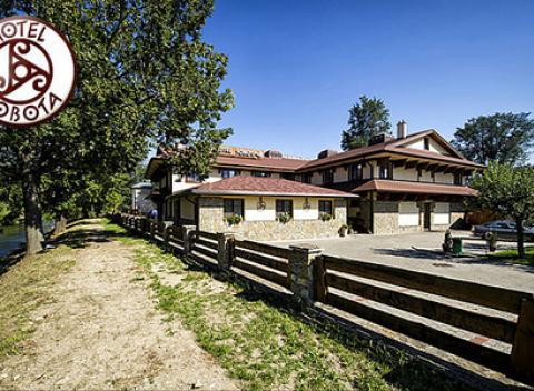 Zažite skvelý oddych v krásnom hoteli Sobota*** s komfortným ubytovaním a kvalitnými stravovacími službami v prostredí Vysokých Tatier.