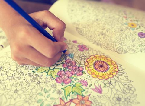 Nové sady antistresových omaľovánok pre dospelých! Zastavte sa a vychutnajte si chvíľu pokoja. Ešte ste neprepadli tomuto fenoménu?