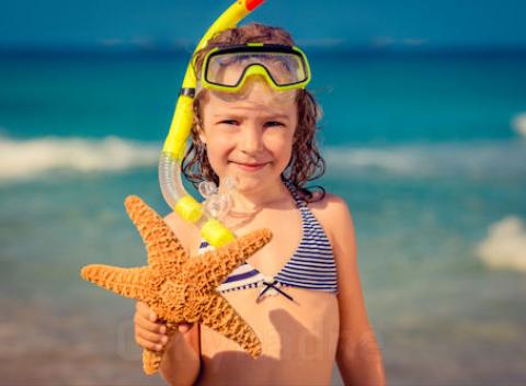 Chorvátsko - ostrov Murter. Apartmánový dom "Cilka" cca 600 metrov od najznámejšej pláže Slanica a cca 300 metrov od mestskej pláže.