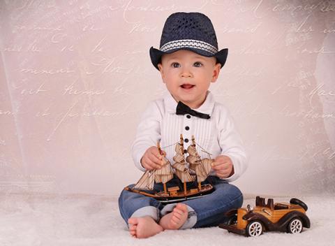 Fotenie detí v exteriéri či v ateliéri alebo tehotenské fotografovanie. Rozšírte si svoje spomienky o nové fotografie. 