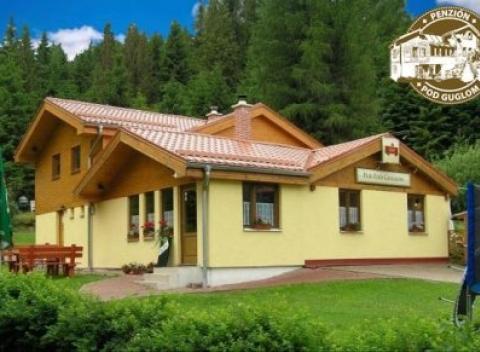 Spoznajte čarovný Slovenský raj a bývajte v apartmánoch s raňajkami/polpenziou. Ideálna dovolenka pre milovníkov turistiky či kúpania.