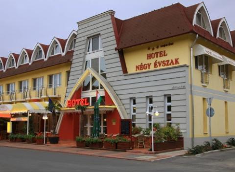 Wellness pobyt v hoteli Négy Évszak*** pri najväčšom open-spa komplexe v Európe. Blízky Debrecín ako významné kultúrne a historické mesto. 