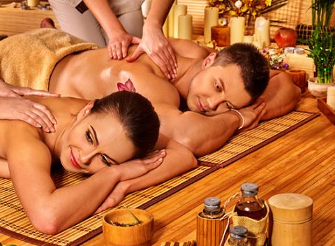 Špeciálne balíčky s thajskou masážou. DHARA DHEVI, thajská masáž v samotnom srdci Žiliny, je vynikajúce miesto pre relax a rozmaznávanie.