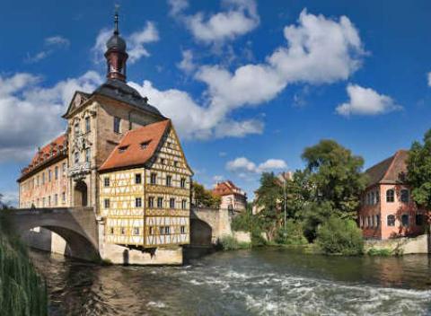 Užite si krásnych 6 dní v Bavorsku. Pobyt v malebnom pivnom regióne Franské Švajčiarsko v Hotel-Café Naturtraum pre 2 osoby s raňajkami.