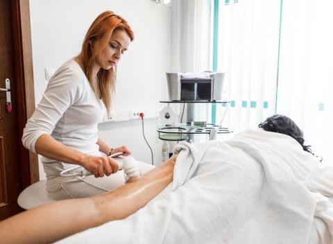 Vstúpte do centra zdravia a krásy a celulitída bude minulosť vďaka lymfodrenáži a kavitácii + obočie zdarma pri kúpe 4 kupónov. 