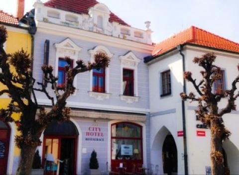 Zažite úžasný pobyt v historickom Písku. Ubytovanie nájdete v luxusnom Hoteli City*** s polpenziou a degustačným menu a zľavou na masáže.