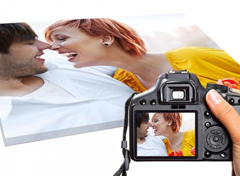 Prekvapte svojich blízkych originálnym darčekom a darujte im spomienky. Originálna tlač fotiek na maliarske plátno. 