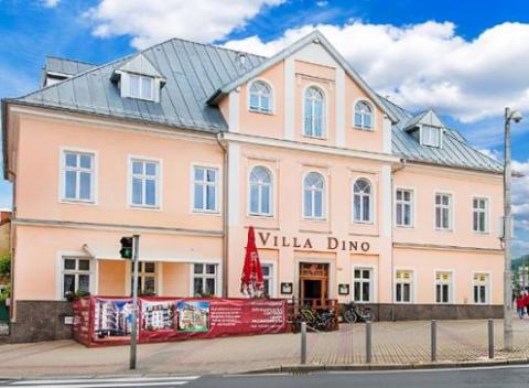 Doprajte si poriadnu dávku pravého kúpeľného odpočinku. Masáže, zábaly, kúpele, bazén a ďalšie rozmaznávanie čaká len a len na vás.