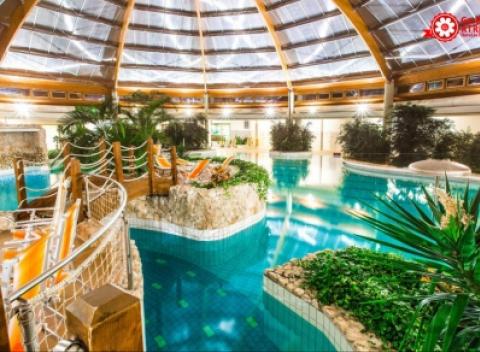 Užite si  skvelý relax v Maďarsku. Pobyt v 3* hoteli Gastland Átrium s polpenziou a vstupom do Thermalparku St. Gotthard Spa & Wellness.