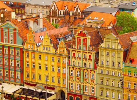 Vyberte sa za dobrodružstvom do mesta škriatkov do poľskej Vroclavy. Dovolenka v 3* hoteli Sofia s raňajkami a wellness. 