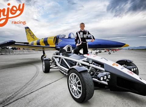 Adrenalínová jazda na jednom z najrýchlejších áut sveta vás dostane! Jazda v Ariel Atom 3.5 zaručí zážitok na celý život.