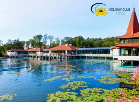 Užite si pobyt v apartmánoch Holiday Club Hévíz pri termálnom jazere Hévíz. Tešte sa na wellness s bazénom, vírivkou a saunou. 