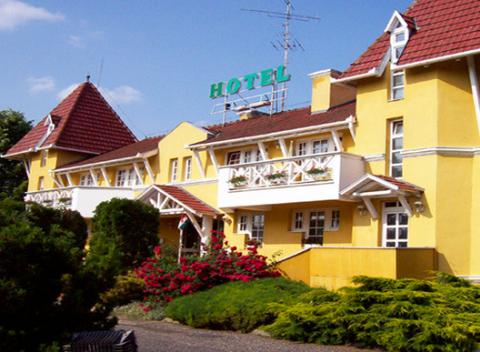 Užite si skvelú letnú dovolenku pri maďarskom mori, pri Balatone. Pobyt v pohodlnom Aeroport Hoteli Sagvar*** s raňajkami. 