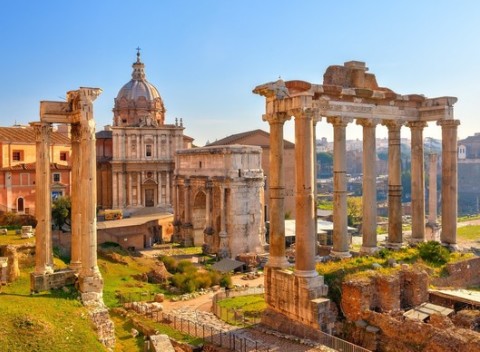 Za krásami južného Talianska: Rím, Neaopol, Capri, Pompeje a výstup na sopku Vezuv.