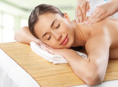 Štyri druhy masáží podľa vlastného výberu alebo výhodná permanentka. Masáž je ideálny zdroj novej energie, forma liečby bolesti a ochorení. 