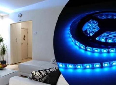 LED svetelné dekorácie predstavujú najnovší dizajnový prvok do domácnosti, ktorý oživí tmavé kúty. Diaľkové ovládanie a adaptér k tomu.