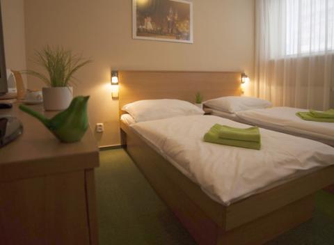 Fantastická dovolenka pre milovníkov golfu. Pobyt pre dvoch v penzióne SET*** v Košiciach s raňajkami, dezertom a najväčším Adventure golf.