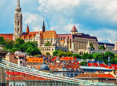 Spoznajte historické zákutia krásnej Budapešti. Ubytovanie v komfortnom Hoteli Atlas City***.