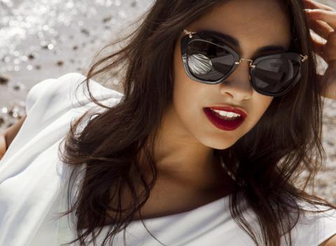 Zahoďte starosti všedného dňa za hlavu a vychutnajte si luxusnú a profesionálnu starostlivosť o vaše vlasy v salóne Jána Molnára.