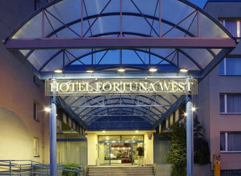 Welness pobyt cez Veľkú noc v Prahe na 5 dni pre dvoch s raňajkami v Hoteli Fortuna West.