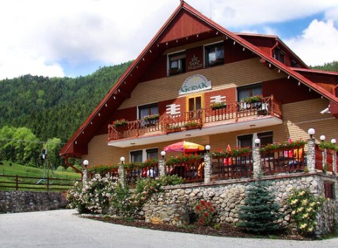 Zima v panenskej prírode v Horskom hoteli Gejdák*** s polpenziou, wellness a jazdou na koni.