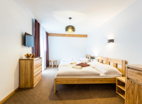 Hotel Palatín vás privíta v centre Oravského Podzámku, pár metrov od najnavštevovanejšieho hradu.