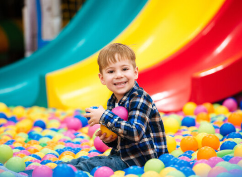 Neobmedzená zábava pre vaše deti v rodinnom zábavnom centre KONGO - vstup pre 1 dieťa a 1 dospelého.