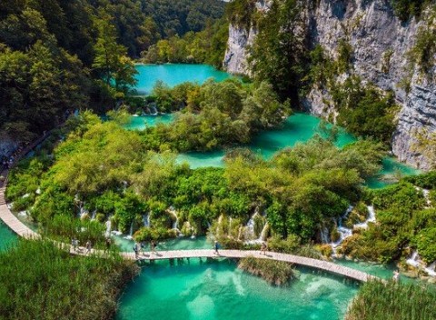 Čarovné Plitvice a návšteva historického Záhrebu. Autobusový zájazd do Chorvátska pre 1 osobu.