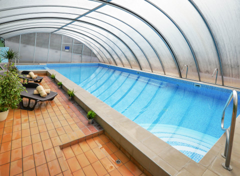 Maďarsko pri termálnych kúpeľoch v Panoráma Hoteli Noszvaj s wellness, vírivkou a polpenziou.