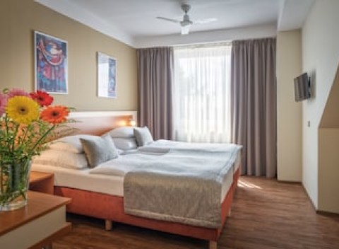 Veľká noc v Prahe - 3 noci pre dvoch v hoteli Aida**** s raňajkami v cene.