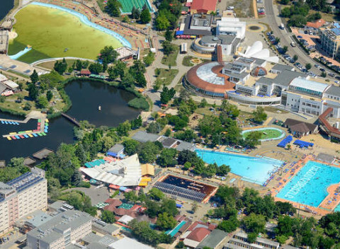 Wellness pobyt s polpenziou v Maďarsku pri najväčšom európskom kúpeľnom komplexe.