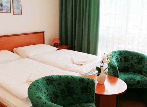 Relax s procedúrami a plnou penziou vo vyhľadávaných Trenčianskych Tepliciach.