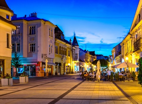 Piešťany: relaxačný pobyt v Hoteli Satelit *** s polpenziou, procedúrami a nocou zdarma.