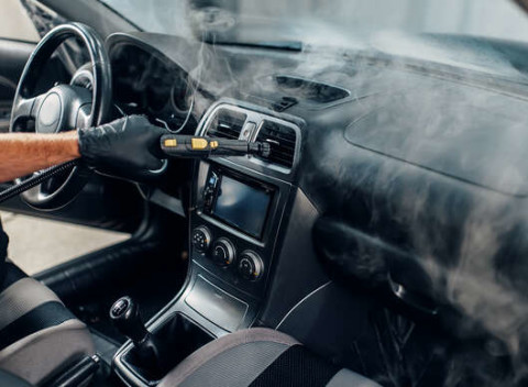 Kompletná dezinfekcia a čistenie interiéru vozidla. Pre všetky osobné vozidlá (SUV, VAN za doplatok).