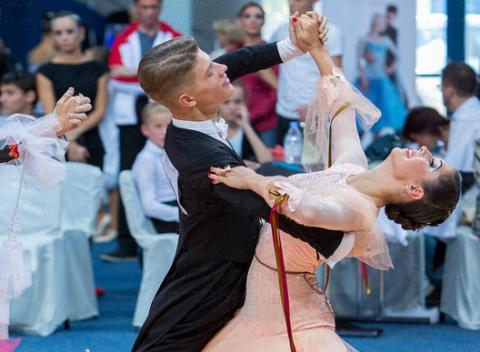 Vychutnajte si najväčšiu tanečnú súťaž na Slovensku - SOCH 2016! Deň plný emócií zažijete vďaka celodennej vstupenke.