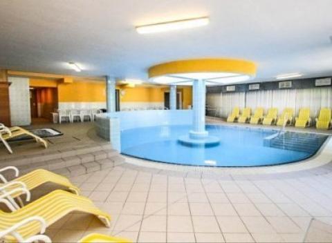 Rodinný wellness pobyt až s dvoma deťmi zdarma a polpenziou v luxusnom hoteli Marina-Port**** na pobreží jazera Balaton v Maďarsku. 