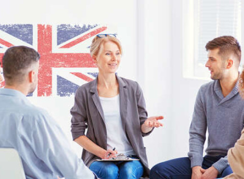 Letný konverzačný kurz angličtiny so zahraničným lektorom pre dospelých.