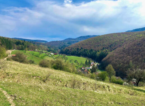 Za krásami Bielych Karpát do hotela Aréna*** so stravou (aj rodinné pobyty so vstupom do ZOO).