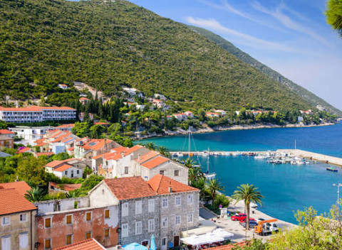 ALL INCLUSIVE Chorvátsko v hotelovom komplexe priamo pri pláži a dieťa na prístelke do 12 r zdarma.