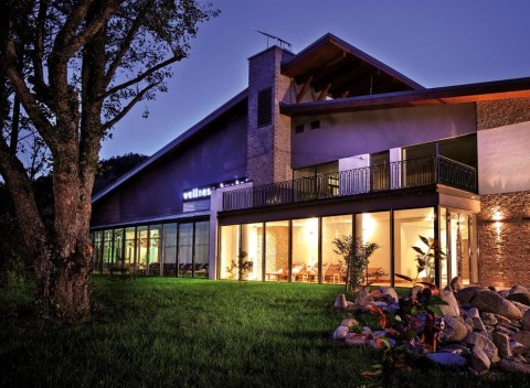 Kúzelný vodný svet hotela Bystrá*** poteší dospelých, no nudiť sa tam nebudú ani vaše deti.