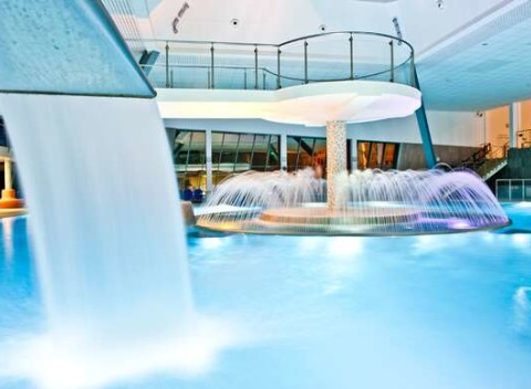 Vstup do obľúbeného aquaparku AquaRelax Dolný Kubín - oddych a zábava na jednom mieste.