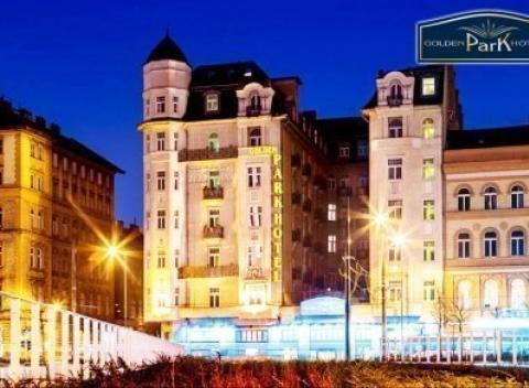 Zažite jedinečný zážitok v 4* hoteli Golden Park v Budapešti s bohatými raňajkami a neobmedzeným vstupom do fínskej sauny a fitness centra.