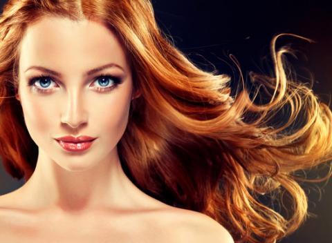 Doprajte si nový strih, farbenie a ošetrenie ozónovou kúrou SPA saunou na regeneráciu poškodených vlasov v Hair Salóne DominiQ. 